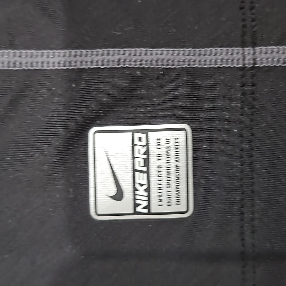 Nike pro fitted - Picture 3 of 5